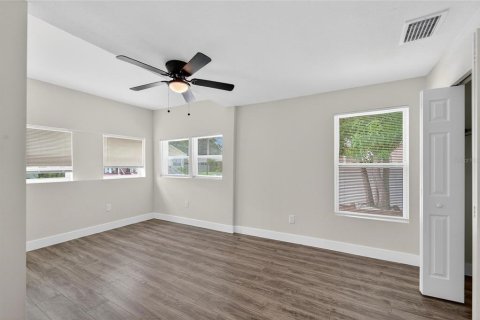 Casa en alquiler en Tampa, Florida, 3 dormitorios, 178.84 m2 № 2283948 - foto 28