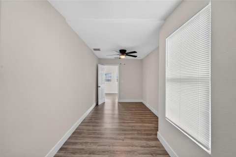Casa en alquiler en Tampa, Florida, 3 dormitorios, 178.84 m2 № 2283948 - foto 23