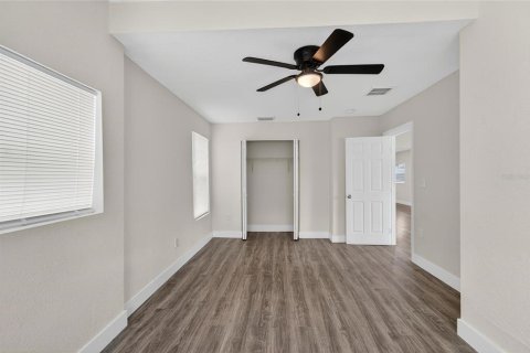Casa en alquiler en Tampa, Florida, 3 dormitorios, 178.84 m2 № 2283948 - foto 25