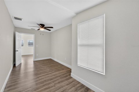 Casa en alquiler en Tampa, Florida, 3 dormitorios, 178.84 m2 № 2283948 - foto 24