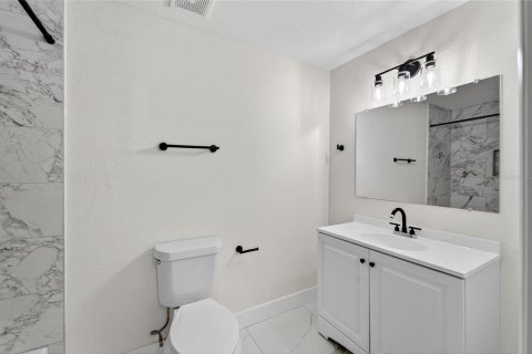 Casa en alquiler en Tampa, Florida, 3 dormitorios, 178.84 m2 № 2283948 - foto 15