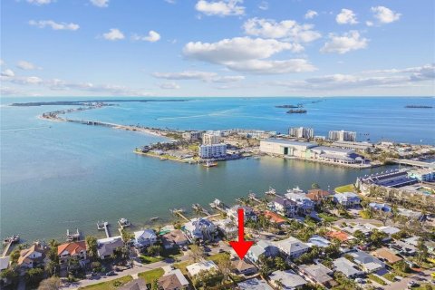 Casa en venta en Dunedin, Florida, 3 dormitorios, 145.3 m2 № 1515753 - foto 1
