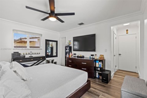 Villa ou maison à vendre à North Miami Beach, Floride: 3 chambres, 194.44 m2 № 2177655 - photo 22