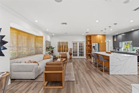 Villa ou maison à vendre à North Miami Beach, Floride: 3 chambres, 194.44 m2 № 2177655 - photo 8