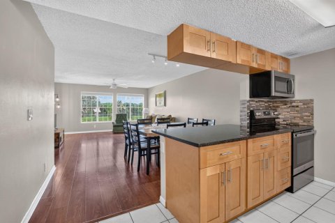 Condo in Boca Raton, Florida, 2 bedrooms  № 2429940 - photo 5