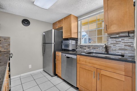 Condo in Boca Raton, Florida, 2 bedrooms  № 2429940 - photo 3