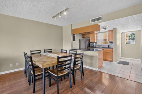Condo in Boca Raton, Florida, 2 bedrooms  № 2429940 - photo 7