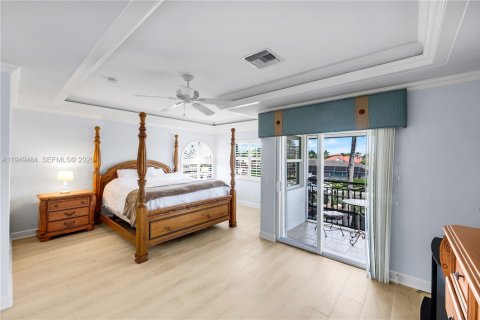 Купить виллу или дом в Марко-Айленд, Флорида 5 спален, № 2153033 - фото 25