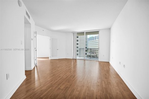 Condo in Miami, Florida, 1 bedroom  № 2049224 - photo 8