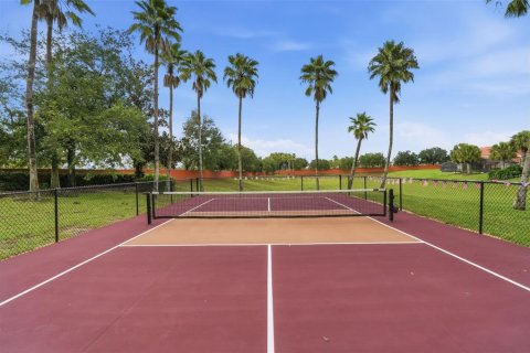 Villa ou maison à vendre à Davenport, Floride: 6 chambres, 257.43 m2 № 2308361 - photo 9