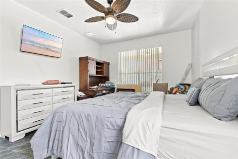Villa ou maison à vendre à Davenport, Floride: 6 chambres, 257.43 m2 № 2308361 - photo 26