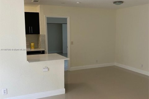 Condo in Boynton Beach, Florida, 2 bedrooms  № 1933722 - photo 3