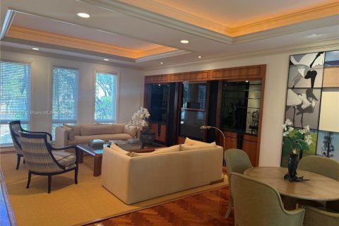 Casa en venta en Miami, Florida, 4 dormitorios, 437.48 m2 № 1999838 - foto 19