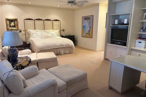 Casa en venta en Miami, Florida, 4 dormitorios, 437.48 m2 № 1999838 - foto 27