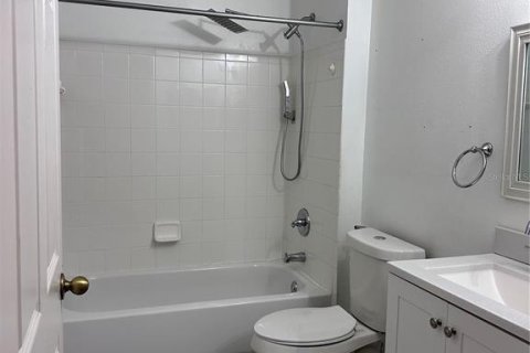 Adosado en alquiler en Tampa, Florida, 3 dormitorios, 146.6 m2 № 1820792 - foto 17