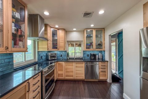 Villa ou maison à vendre à Sarasota, Floride: 2 chambres, 130.34 m2 № 2097846 - photo 7