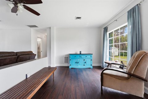 Villa ou maison à vendre à Sarasota, Floride: 2 chambres, 130.34 m2 № 2097846 - photo 24