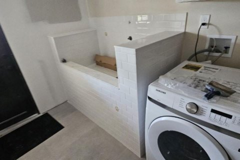 Casa en venta en Lake Worth, Florida, 4 dormitorios, 232.26 m2 № 2084481 - foto 14