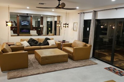 Casa en venta en Lake Worth, Florida, 4 dormitorios, 232.26 m2 № 2084481 - foto 9