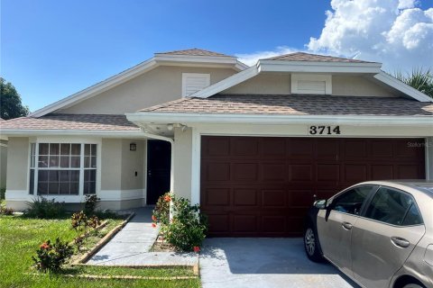 Casa en venta en Orlando, Florida, 3 dormitorios, 127.28 m2 № 1885240 - foto 1