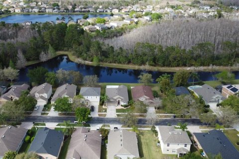 House in Orlando, Florida 4 bedrooms, 198.81 sq.m. № 2212160 - photo 3