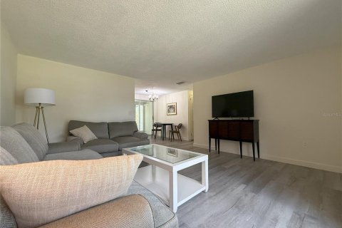 Casa en alquiler en Sarasota, Florida, 2 dormitorios, 105.44 m2 № 1888647 - foto 3