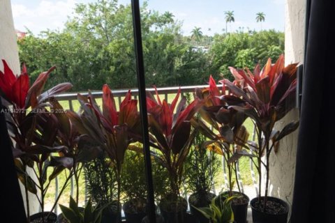 Copropriété à louer à Dania Beach, Floride: 1 chambre, 71.35 m2 № 1999215 - photo 5