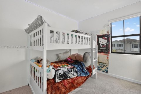 Casa en venta en Homestead, Florida, 4 dormitorios, 241.36 m2 № 1988748 - foto 25