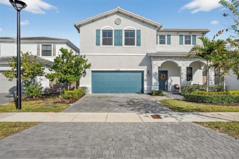 Casa en venta en Homestead, Florida, 4 dormitorios, 241.36 m2 № 1988748 - foto 1