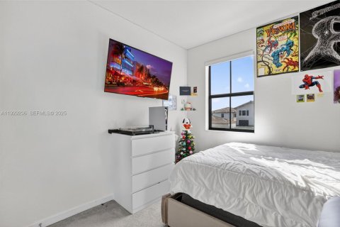 Casa en venta en Homestead, Florida, 4 dormitorios, 241.36 m2 № 1988748 - foto 27