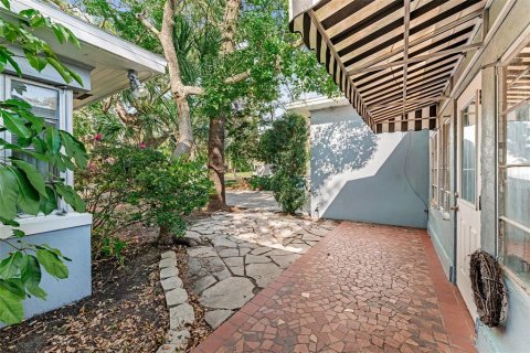 Casa en venta en Clearwater, Florida, 4 dormitorios, 183.95 m2 № 1550831 - foto 18