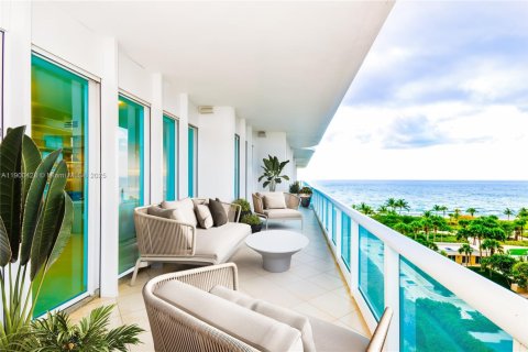 Condo in Bal Harbour, Florida, 2 bedrooms  № 1955056 - photo 5