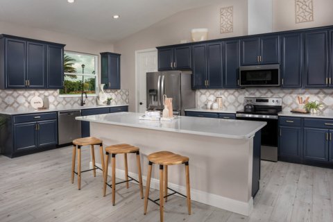 Townhouse in COVES OF ESTERO BAY in Fort Myers, Florida 3 bedrooms, 164 sq.m. № 57550 - photo 1