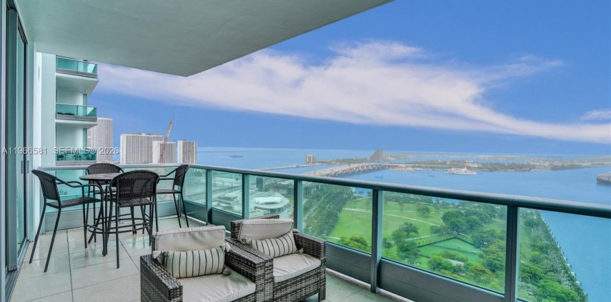 Condominio en Miami, Florida, 1 dormitorio  № 2029930