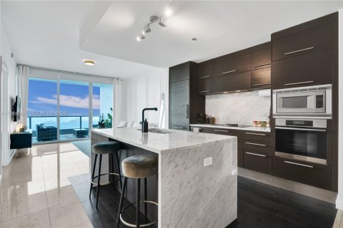 Condominio en venta en Miami, Florida, 1 dormitorio, 87.14 m2 № 2029930 - foto 29
