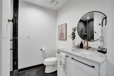 Condominio en venta en Miami, Florida, 1 dormitorio, 87.14 m2 № 2029930 - foto 24