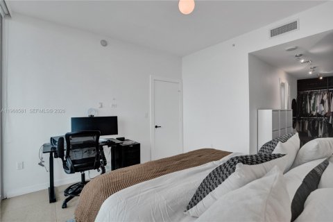 Condominio en venta en Miami, Florida, 1 dormitorio, 87.14 m2 № 2029930 - foto 20