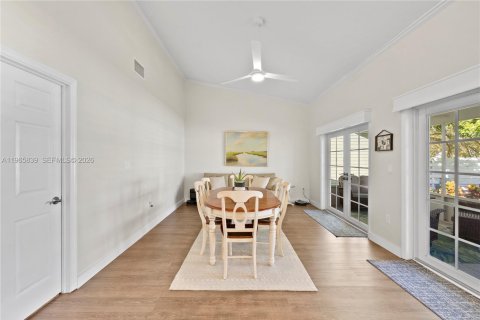 Casa en venta en Miami, Florida, 3 dormitorios, 141.4 m2 № 2028196 - foto 13