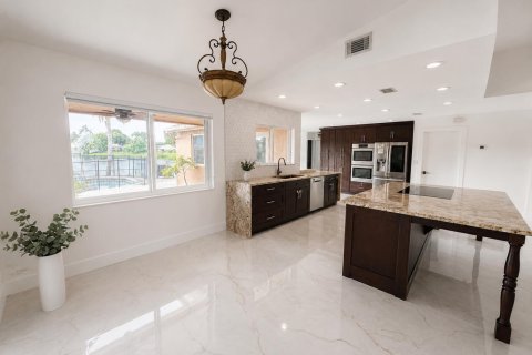 Villa ou maison à louer à Cooper City, Floride: 3 chambres, 182.55 m2 № 2169149 - photo 11
