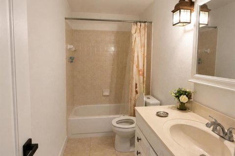 Villa ou maison à louer à Cooper City, Floride: 3 chambres, 182.55 m2 № 2169149 - photo 16