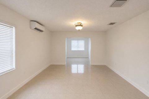 Villa ou maison à louer à Cooper City, Floride: 3 chambres, 182.55 m2 № 2169149 - photo 19