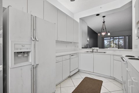 Купить кондоминиум в Тамарак, Флорида 1 комната, 112.88м2, № 2188003 - фото 4