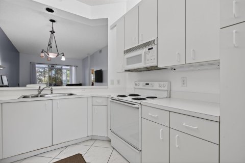 Купить кондоминиум в Тамарак, Флорида 1 комната, 112.88м2, № 2188003 - фото 2