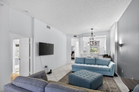Купить кондоминиум в Тамарак, Флорида 1 комната, 112.88м2, № 2188003 - фото 18