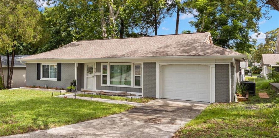 House in Hudson, Florida 2 bedrooms, 110.37 sq.m. № 1816208