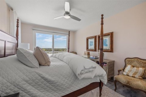 Condo in Dunedin, Florida, 3 bedrooms  № 1601879 - photo 21
