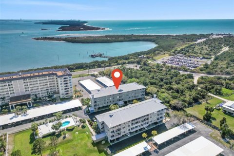Condo in Dunedin, Florida, 3 bedrooms  № 1601879 - photo 1