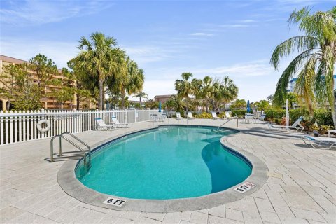 Condo in Dunedin, Florida, 3 bedrooms  № 1601879 - photo 30
