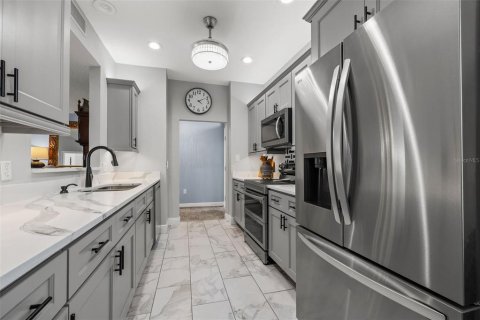 Condo in Dunedin, Florida, 3 bedrooms  № 1601879 - photo 5