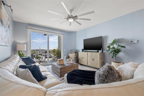 Condo in Dunedin, Florida, 3 bedrooms  № 1601879 - photo 18